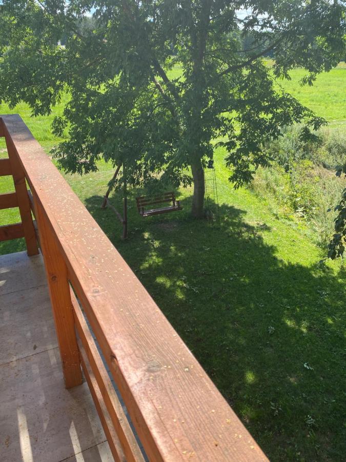 Caloroczny Letniskowy Ze Stawem Ferienhaus *